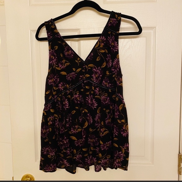 Velvet Trimmed V-Neck Blouse - Picture 2 of 5